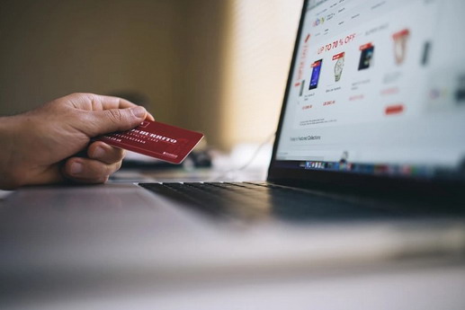 爱上海龙凤419：Shanghai's backyard garden bursts with wonder： Experience a uniquely enchanting world of flowers!